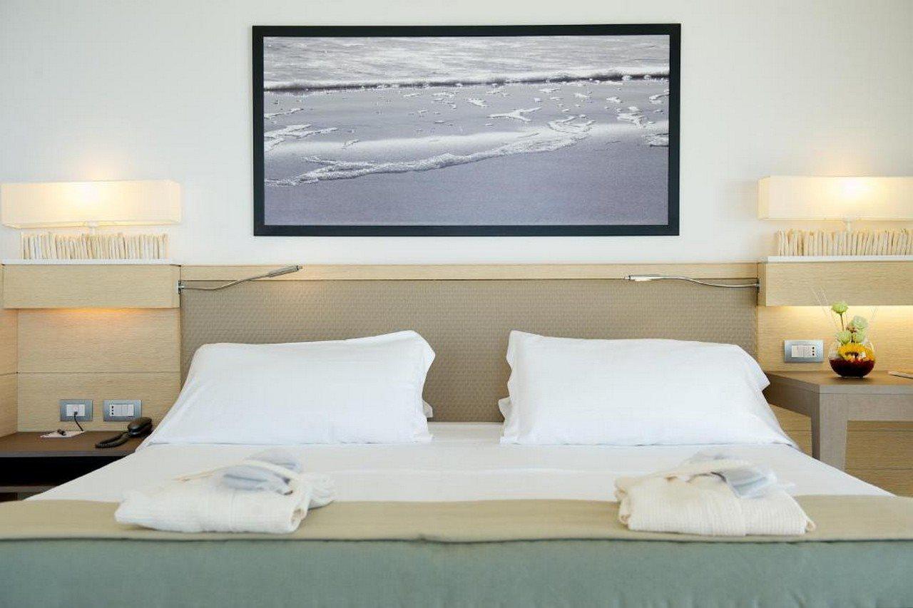 Capovaticano Resort Thalasso Spa Capo Vaticano Esterno foto